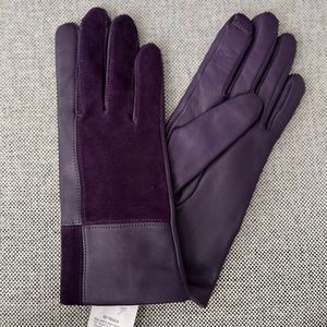 Lands End women’s gloves in blackberry (purple) M